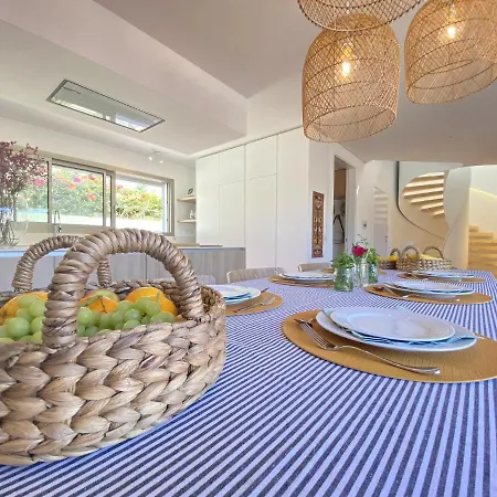 Sunset With Private Pool By Homing Villa